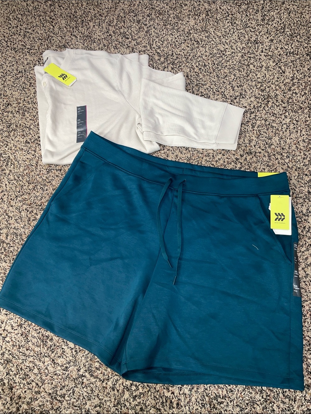 All In Motions Mens Active Set Shorts and Tee Size XXL NWT